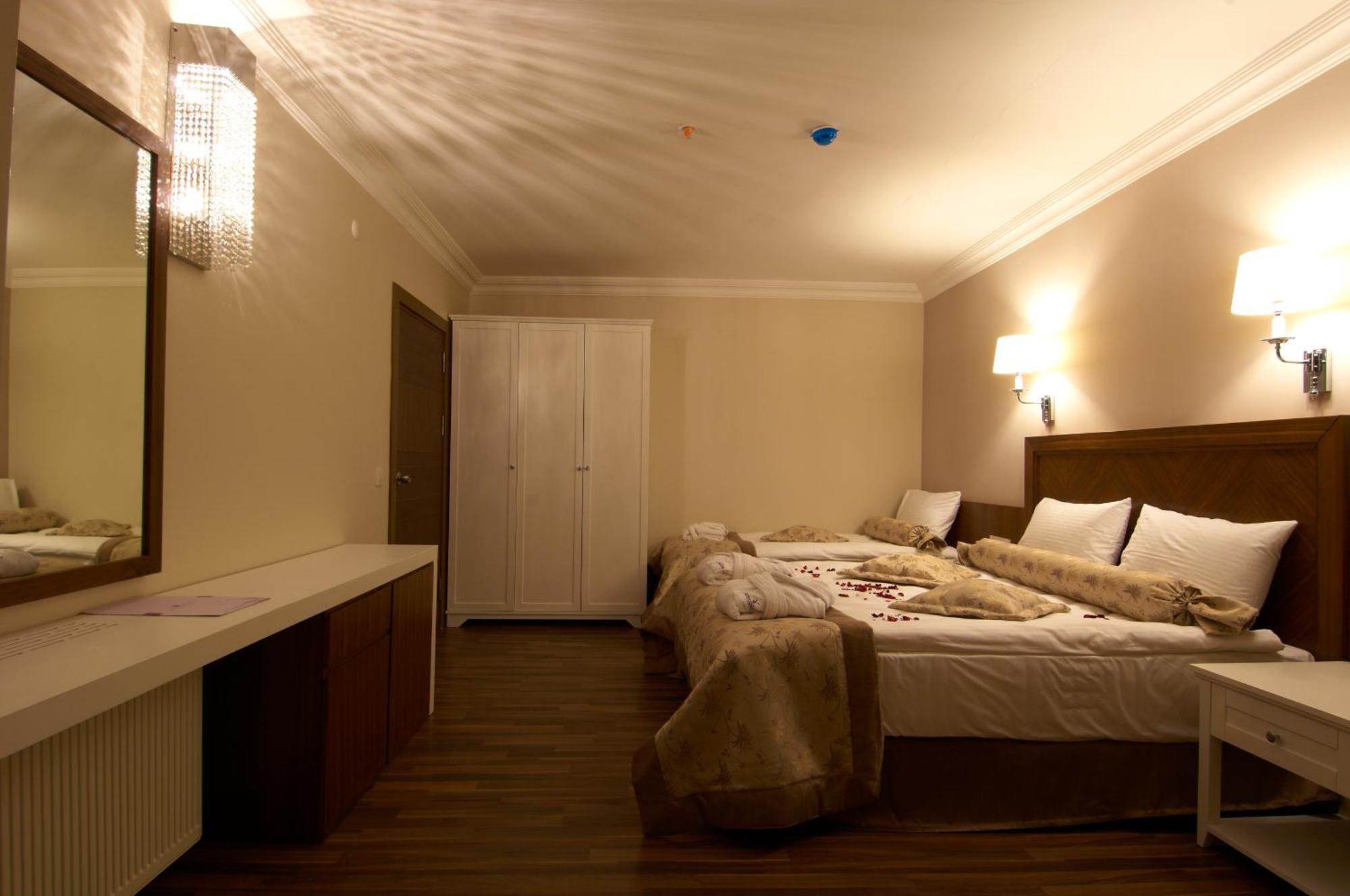 Safran Thermal Resort Sandikli ภายนอก รูปภาพ